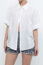 Load image into Gallery viewer, Vintage x Made in India x Cream Embroidered Short Sleeve Buttonup (S-XL)
