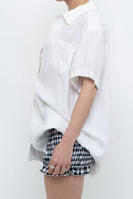 Load image into Gallery viewer, Vintage x Made in Australia x White Textured Short Sleeve Buttonup (XS-L)