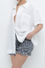 Load image into Gallery viewer, Vintage x Made in Australia x White Textured Short Sleeve Buttonup (XS-L)