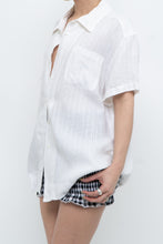 Load image into Gallery viewer, Vintage x Made in Australia x White Textured Short Sleeve Buttonup (XS-L)