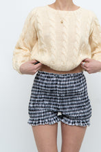 Load image into Gallery viewer, Vintage x Handmade Pale Yellow Cableknit Cropped Sweater (XS, S)