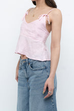 Load image into Gallery viewer, Modern x Pink Linen Cropped Pleated Top (S)