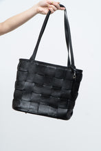 Load image into Gallery viewer, Vintage x Made in Italy x VIOLA CASTELLANI Woven Black Pebble Leather Purse