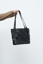 Load image into Gallery viewer, Vintage x Made in Italy x VIOLA CASTELLANI Woven Black Pebble Leather Purse