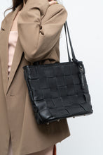 Load image into Gallery viewer, Vintage x Made in Italy x VIOLA CASTELLANI Woven Black Pebble Leather Purse
