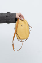 Load image into Gallery viewer, DIVINA FIRENZE x Yellow Pebble Leather Crossbody Purse