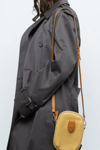 Load image into Gallery viewer, DIVINA FIRENZE x Yellow Pebble Leather Crossbody Purse