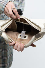 Load image into Gallery viewer, Vintage x SANTI Cream Leather Purse