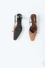 Load image into Gallery viewer, Vintage x FRANCO SARTO Tan Leather Kitten Heels (8)