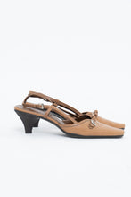Load image into Gallery viewer, Vintage x FRANCO SARTO Tan Leather Kitten Heels (8)