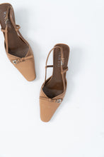 Load image into Gallery viewer, Vintage x FRANCO SARTO Tan Leather Kitten Heels (8)