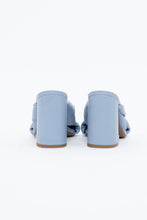Load image into Gallery viewer, SAM &amp; LIBBY x Periwinkle Faux Leather Sandals