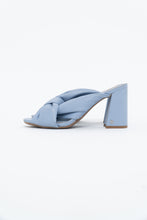 Load image into Gallery viewer, SAM &amp; LIBBY x Periwinkle Faux Leather Sandals
