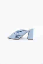 Load image into Gallery viewer, SAM &amp; LIBBY x Periwinkle Faux Leather Sandals