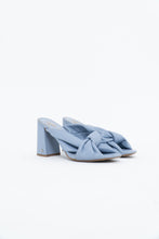 Load image into Gallery viewer, SAM &amp; LIBBY x Periwinkle Faux Leather Sandals
