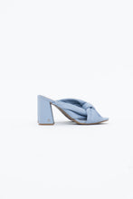 Load image into Gallery viewer, SAM &amp; LIBBY x Periwinkle Faux Leather Sandals