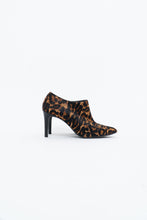 Load image into Gallery viewer, Vintage x ARNOLD CHURGIN Leopard Pony Hair Boots (10-11)