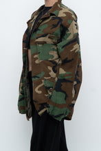 Load image into Gallery viewer, Vintage x Genuine Forest Green Camo Jacket (S-L)