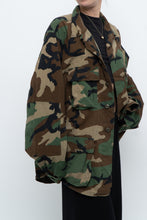 Load image into Gallery viewer, Vintage x Genuine Forest Green Camo Jacket (S-L)