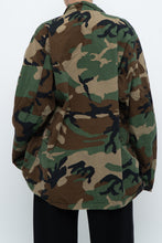 Load image into Gallery viewer, Vintage x Genuine Forest Green Camo Jacket (S-L)