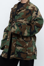 Load image into Gallery viewer, Vintage x Genuine Forest Green Camo Jacket (S-L)