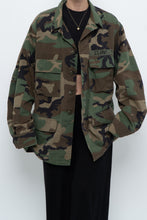 Load image into Gallery viewer, Vintage x Genuine US Army Camo Jacket (S-L)