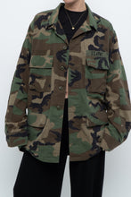 Load image into Gallery viewer, Vintage x Genuine US Army Camo Jacket (S-L)