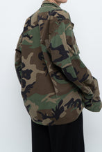 Load image into Gallery viewer, Vintage x Genuine US Army Camo Jacket (S-L)