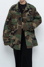 Load image into Gallery viewer, Vintage x Genuine US Army Camo Jacket (S-L)