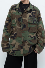 Load image into Gallery viewer, Vintage x Genuine US Army Camo Jacket (S-L)