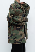 Load image into Gallery viewer, Vintage x Genuine US Army Camo Jacket (S-L)