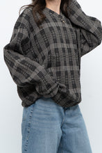 Load image into Gallery viewer, Vintage x Made in Hong Kong x Black Checkered Japanese Fabric Knit Sweater (S-L)