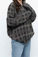 Load image into Gallery viewer, Vintage x Made in Hong Kong x Black Checkered Japanese Fabric Knit Sweater (S-L)