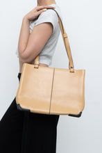 Load image into Gallery viewer, Vintage x Made in Italy x ALDO Tan Leather Purse