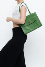 Load image into Gallery viewer, Vintage x DOONEY &amp; BOURKE Green Pebble Leather Purse