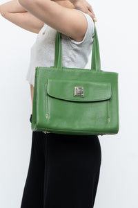 Vintage x DOONEY & BOURKE Green Pebble Leather Purse