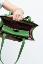 Load image into Gallery viewer, Vintage x DOONEY &amp; BOURKE Green Pebble Leather Purse
