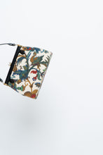 Load image into Gallery viewer, Vintage x Made in Canada x Paisley Canvas Structured Purse