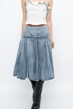Load image into Gallery viewer, Vintage x Faded Soft Denim Midi Skirt (M, L)