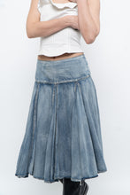Load image into Gallery viewer, Vintage x Faded Soft Denim Midi Skirt (M, L)