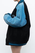 Load image into Gallery viewer, Vintage x CAROLINA PANTHERS Suede Bomber (S-L)