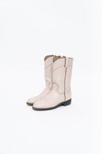 Load image into Gallery viewer, Vintage x DIAMOND J Pale Pink Cowboy Boot (5W)