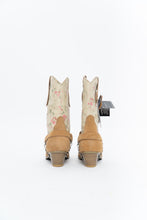Load image into Gallery viewer, Vintage x Tan Floral Chain Deadstock Cowboy Boot (6.5W)