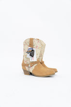 Load image into Gallery viewer, Vintage x Tan Floral Chain Deadstock Cowboy Boot (6.5W)