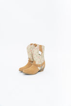 Load image into Gallery viewer, Vintage x Tan Floral Chain Deadstock Cowboy Boot (6.5W)