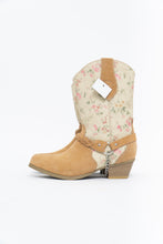 Load image into Gallery viewer, Vintage x Tan Floral Chain Deadstock Cowboy Boot (6.5W)