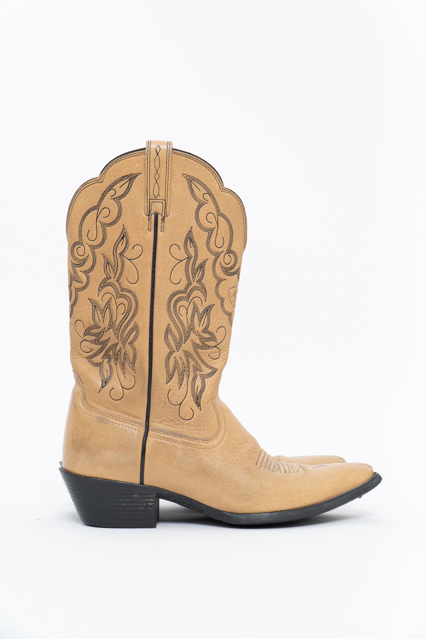 Vintage x ARIAT Beige, Black Embroidered Cowboy Boot (7.5W)
