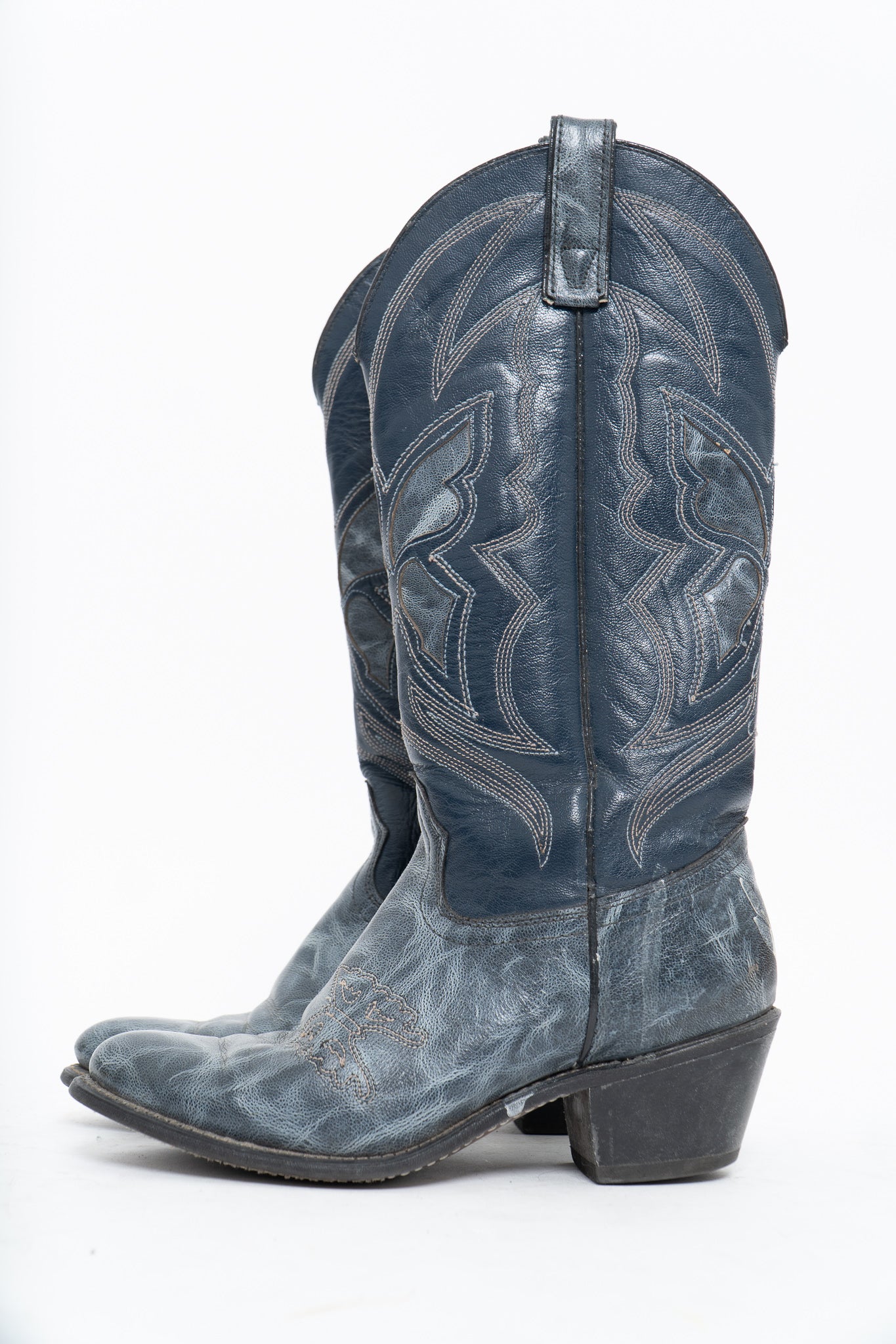 Vintage x Blue Butterfly Embroidered Cowboy Boots (5-6W)