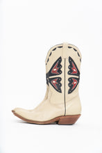 Load image into Gallery viewer, Vintage x REED’S SHOES Butterfly Embroidered Cream Leather Cowboy Boot (8.5, 9W)
