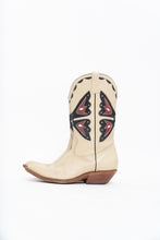 Load image into Gallery viewer, Vintage x REED’S SHOES Butterfly Embroidered Cream Leather Cowboy Boot (8.5, 9W)